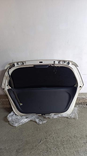 Крышки багажника и комплектующие: Крышка багажника Honda, Оригинал — 5