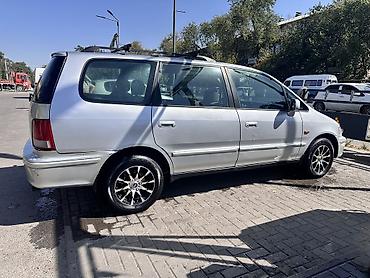 3 67: Honda Shuttle: 1999 г., 2.3 л, Автомат, Бензин, Минивэн — 4