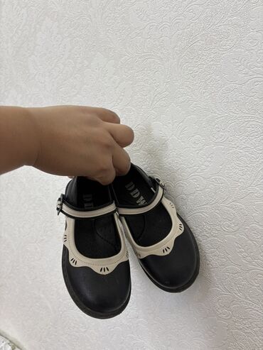 cins pencekler instagram: Qadın və qız ayaqqabıları dəsti 1) Qız uşağı üçün Mary Jane üslubunda