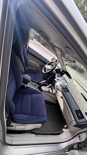 Продажа авто: Honda Civic: 2007 г., 1.3 л, Вариатор, Бензин, Седан — 7