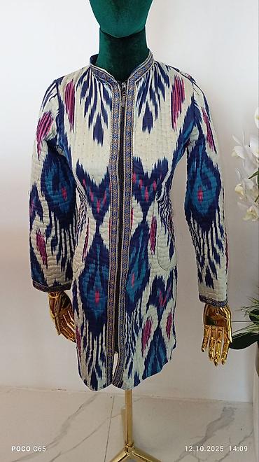 Пиджаки, жакеты: Женская одежда — стильные модели 1) Стеганый жакет с этническим — 2