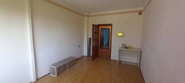 Uzunmüddətli kirayə mənzillər: Bileceride 284 sayli mektebin yaxininda 9 mertebenin 2 ci mertebesinde — 3