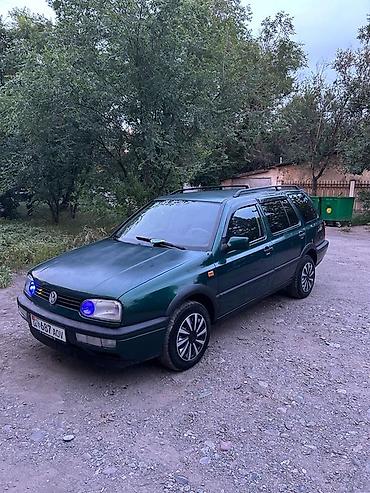 Транспорт: Volkswagen Golf Variant: 1994 г., 1.8 л, Механика, Бензин, Универсал — 4