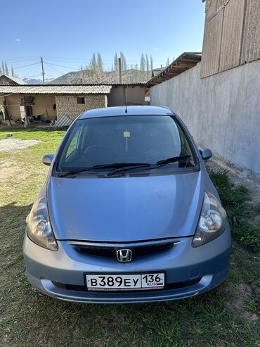 каропка на ниву: Honda Fit: 2002 г., 1.3 л, Вариатор, Бензин, Хетчбек