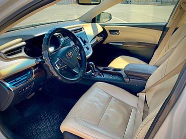 динамики камри: Toyota Avalon: 2015 г., 2.5 л, Вариатор, Гибрид, Седан — 5