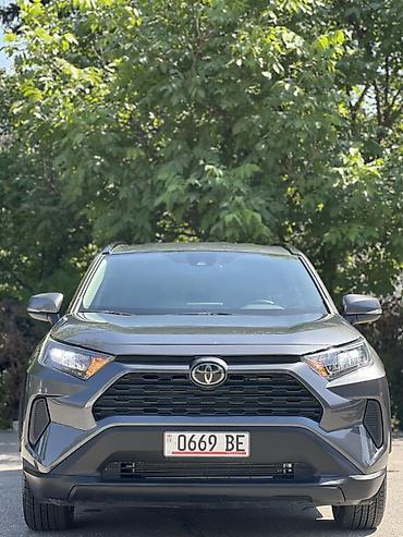 Toyota: Toyota RAV4: 2019 г., 2.5 л, Автомат, Бензин, Кроссовер — 2
