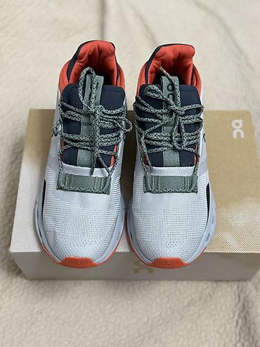 flying sneaker: Продаю кроссовки On cloud
Размер 42

цена 3500 — 3