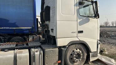 Тягачи: Тягач, Volvo, Цистерна — 7