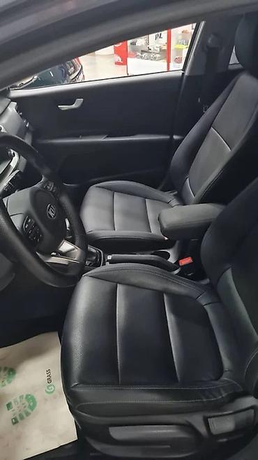 Kia: Kia Stonic: 2018 г., 1.6 л, Автомат, Дизель, Кроссовер — 8