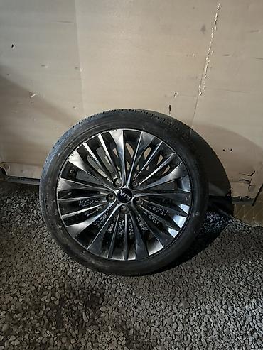 Литой диск KIA с шиной в сборе. Киа к7 размер R19 Характеристики по