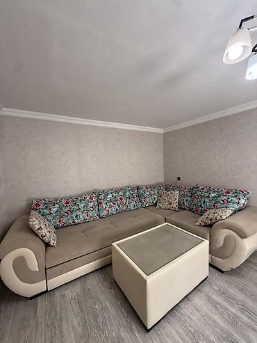peyğənbər çiçəyi: Künc divan dəsti və pouf/çoxfunksiyalı masa - Künc forması: L-tip — 1