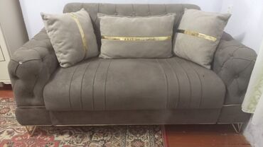 qapi 2ci el: Mini-divan, İşlənmiş, Parça, Çatdırılma yoxdur
