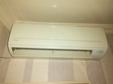 Ütülər və buxarlayıcılar: Kondisioner Hitachi, İşlənmiş, 40-45 kv. m