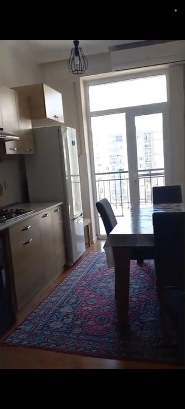 9cu mikrarayonda kiraye evler: Nərman Nərmanov metrosun yaxınlıqı.Mozila resdaraninin qarşı.Rahat
