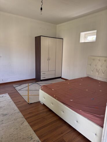 Долгосрочная аренда домов: 50 м², 2 комнаты, Утепленный, Теплый пол, Забор, огорожен