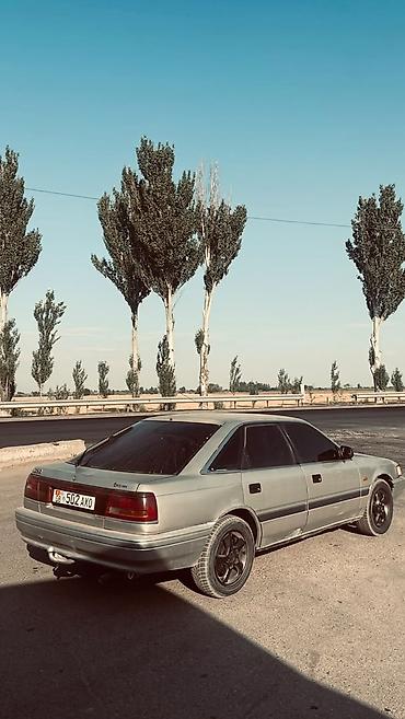 mazda 2000: Mazda 626: 1989 г., 2 л, Механика, Лифтбек — 1