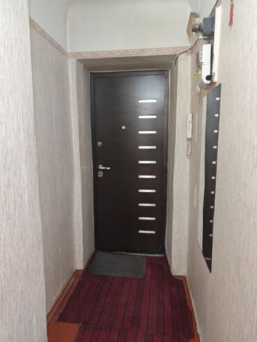продаю квартиру ленинградская: 1 комната, 32 м², Индивидуалка, 2 этаж, Косметический ремонт