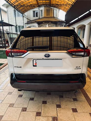 Toyota: Toyota RAV4: 2019 г., 2.5 л, Вариатор, Гибрид, Кроссовер — 7