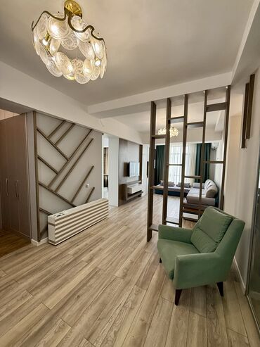 куплю трехкомнатную квартиру: 3 комнаты, 78 м², Элитка, 12 этаж, Дизайнерский ремонт