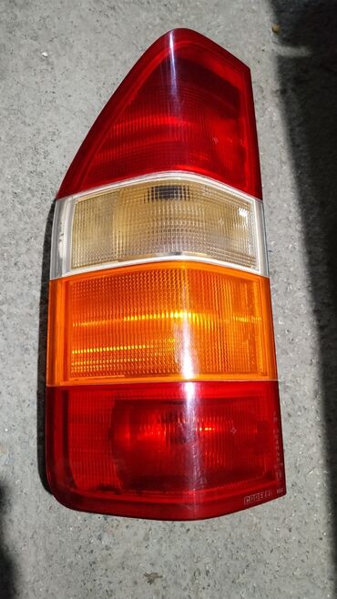 Другие аксессуары: Спринтер стекло и форточка правой двери, педаль газа подголовник — 7