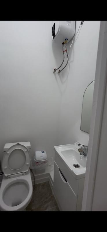 ihlas asanbai: Сдаю Офис целиком: 22 м², В жилом комплексе — 4