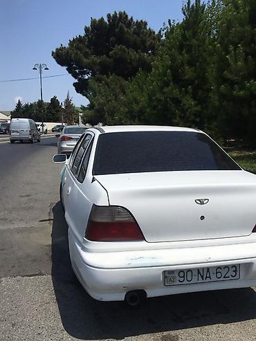 Daewoo: Daewoo Nexia: 1.4 l | 1999 il Sedan — 3