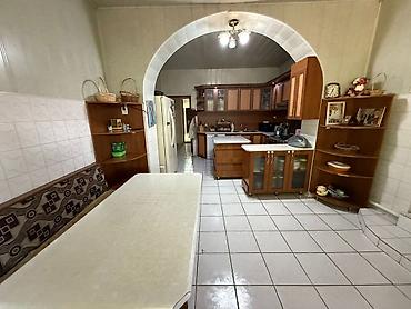 Үйлөрдү сатуу: 10 бөлмө, 450 м², 22 соток, Бишкек, Менчик ээси — 7