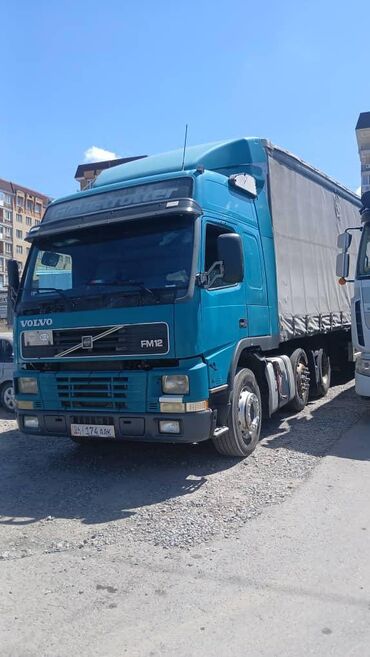 Тягачи: Тягач, Volvo, 2001 г., Тентованный