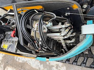 Экскаваторы: Экскаватор, Гусеничный — 9