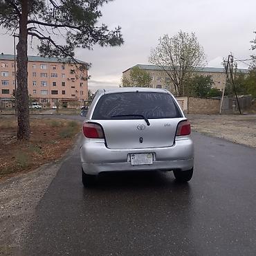 kreditle avtomobiller: Toyota Vitz: 1 l | 2000 il Hetçbek — 5