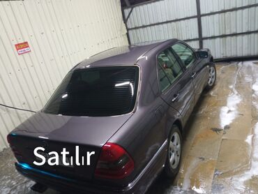 mercedes 203: Mercedes-Benz 220: 2.2 l | 1994 il Sedan