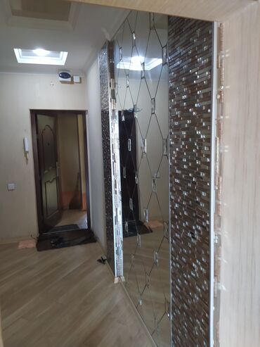 сдаётся квартира рядом рынок дордой: 2 комнаты, Собственник, Без подселения, Без мебели