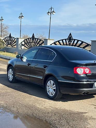 passat sukan: Volkswagen Passat: 1.8 l | 2010 il Sedan — 5