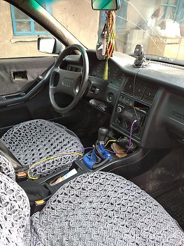 Audi: Audi 80: 1991 г., 2 л, Механика, Бензин, Седан — 10