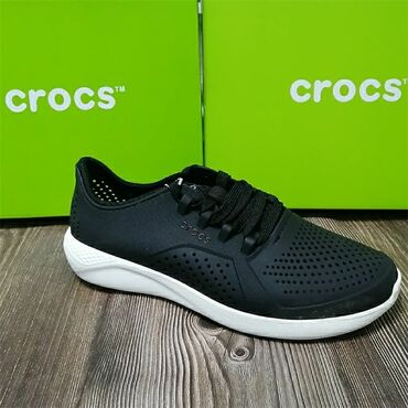 размер 41 кроссовки в Кыргызстан | КРОССОВКИ И СПОРТИВНАЯ ОБУВЬ: Кроссовки CROCS размер 41-42 в наличии есть доставка по городу и