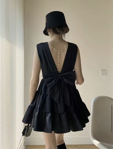 вечернее черное платье: Платье абсолютно новое, платья для мероприятия и для повседневной