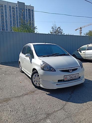 Продажа авто: Honda Fit: 2004 г., 1.3 л, Бензин, Хэтчбэк — 3