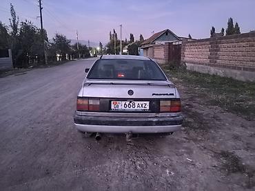 jet ski: Volkswagen Passat: 1988 г., Механика, Седан — 2