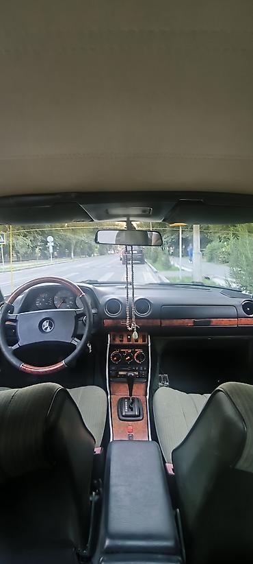 ом 613: Mercedes-Benz W123: 1983 г., 2.4 л, Автомат, Дизель, Седан — 5