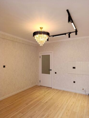 прадаю квартиру в районе пишпек: 2 комнаты, 44 м², Элитка, 3 этаж, Евроремонт