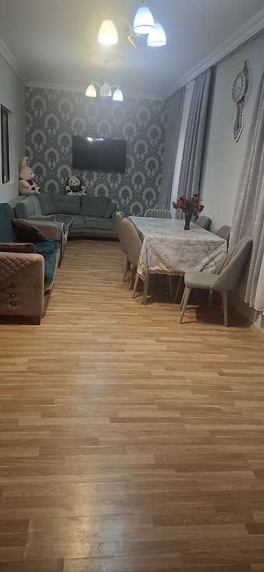 midada satilan evler: 2 otaqlı mənzil – tam mebel və məişət texnikası ilə - Geniş qonaq — 2