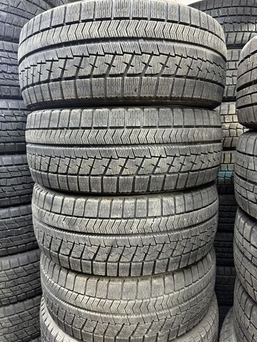 Шины: Шины 225 / 45 / R 17, Зима, Б/у, Комплект, Легковые, Япония, Bridgestone