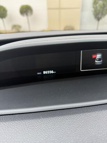 Toyota: Toyota Prius: 2022 г., 1.8 л, Вариатор, Гибрид, Хэтчбэк — 1