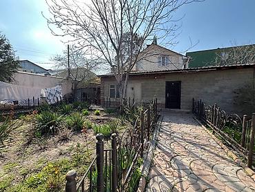 Продажа коттеджей и домов: Продается 2х этажный особняк из 10комнат 330м2, по ул. Шаумяна, на — 5