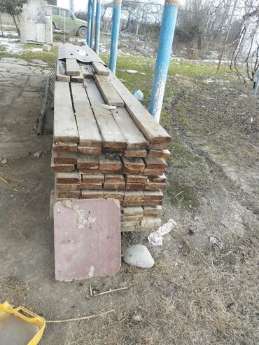 14 armatur: 6 metre 5.15 milerdi 1 ededi 14 manat quru taxtalardı heç