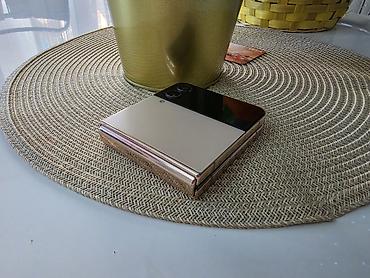 jysk gejmerski stolovi: Samsung Galaxy Z Flip (serija Z Flip, zlatno/roze nijansa) - — 1