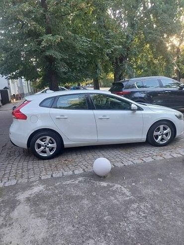 Volvo: Volvo V40: 1.6 l | 2014 г. | 244115 km