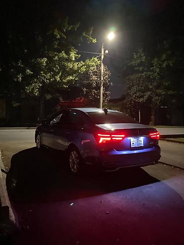 электромобиль roewe: Roewe Ei6: 2018 г., 0.9 л, Вариатор, Гибрид, Седан — 4