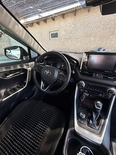 заднее стекло на спринтер: Toyota RAV4: 2019 г., 2.5 л, Автомат, Гибрид, Кроссовер — 8