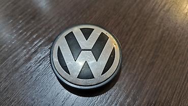 nautilus ventili: Orginal VW nije kopija. jedna zabica je naprsla ali ne spada sa felne — 1